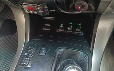 Toyota Land Cruiser Prado 120 рестайлинг, 2005 год, 2 150 000 рублей, 12 фотография