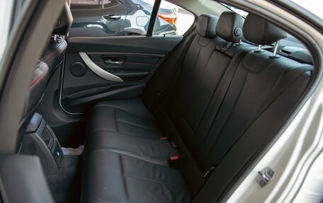 BMW 3 серия, 2017 год, 1 885 000 рублей, 17 фотография