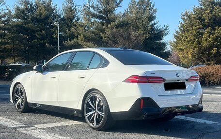 BMW 5 серия, 2024 год, 7 950 000 рублей, 4 фотография