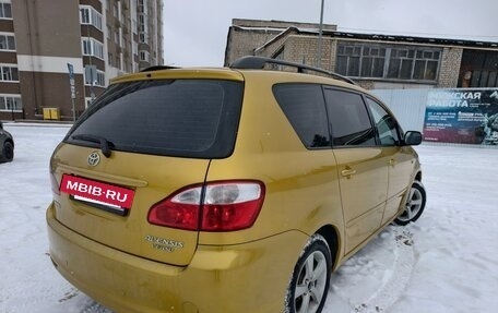 Toyota Avensis Verso I рестайлинг, 2004 год, 1 150 000 рублей, 5 фотография