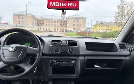 Skoda Fabia II, 2010 год, 350 000 рублей, 4 фотография