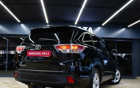 Toyota Highlander III, 2015 год, 2 579 000 рублей, 6 фотография