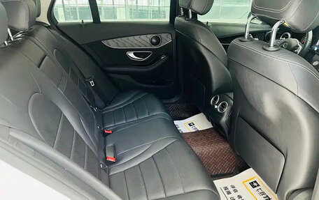 Mercedes-Benz C-Класс, 2019 год, 2 100 000 рублей, 14 фотография