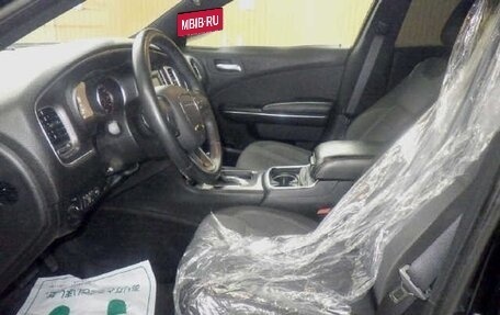 Dodge Charger, 2017 год, 8 000 000 рублей, 5 фотография