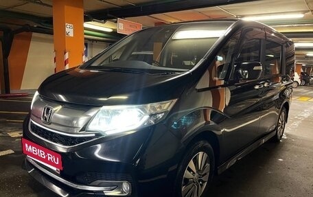 Honda Stepwgn IV, 2015 год, 1 900 000 рублей, 6 фотография