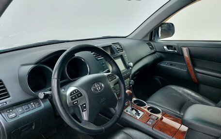 Toyota Highlander III, 2012 год, 1 989 000 рублей, 11 фотография