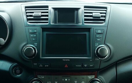 Toyota Highlander III, 2012 год, 1 989 000 рублей, 14 фотография