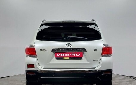 Toyota Highlander III, 2012 год, 1 989 000 рублей, 6 фотография