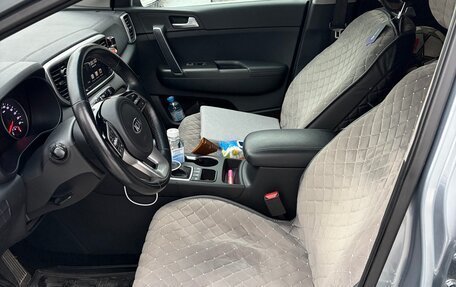 KIA Sportage IV рестайлинг, 2020 год, 2 650 000 рублей, 3 фотография