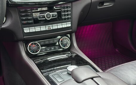 Mercedes-Benz CLS, 2012 год, 2 260 000 рублей, 22 фотография