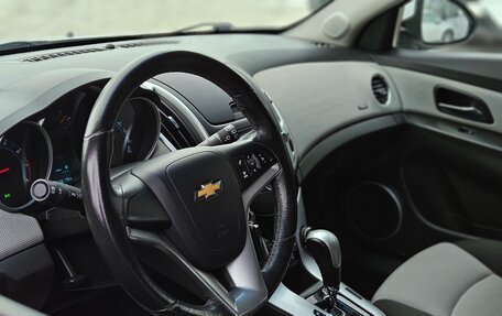 Chevrolet Cruze II, 2013 год, 830 000 рублей, 9 фотография