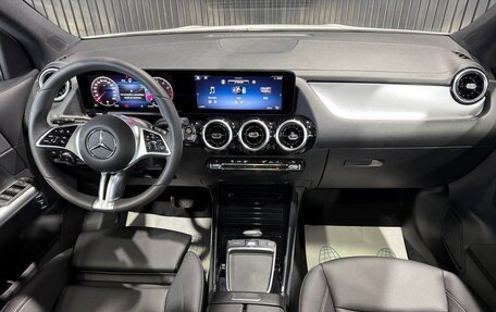 Mercedes-Benz GLA, 2024 год, 4 499 000 рублей, 12 фотография