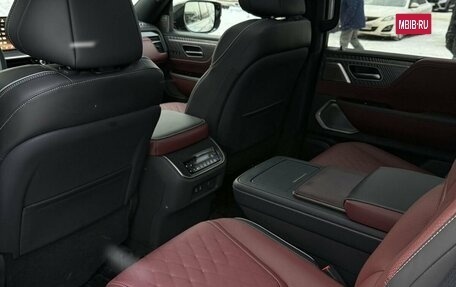 Infiniti QX80, 2025 год, 17 200 000 рублей, 13 фотография