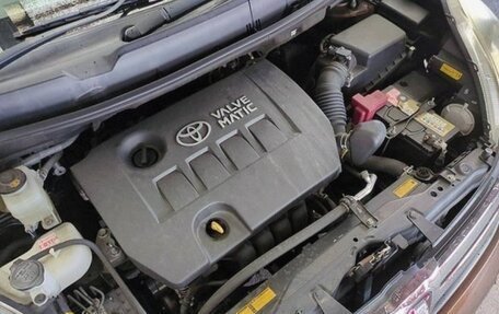 Toyota ISis I, 2014 год, 1 170 000 рублей, 20 фотография