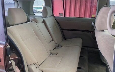 Toyota ISis I, 2014 год, 1 170 000 рублей, 17 фотография