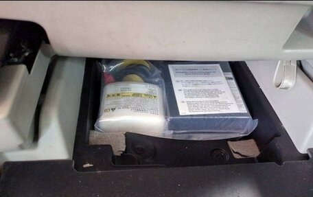 Toyota ISis I, 2014 год, 1 170 000 рублей, 25 фотография