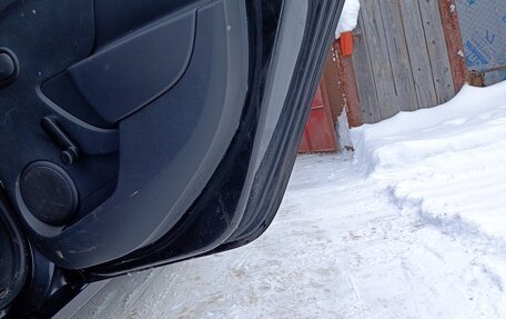 Renault Logan II, 2017 год, 950 000 рублей, 14 фотография