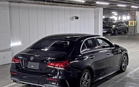 Mercedes-Benz A-Класс, 2021 год, 1 990 000 рублей, 4 фотография