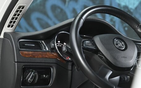 Skoda Superb III рестайлинг, 2014 год, 1 095 000 рублей, 10 фотография