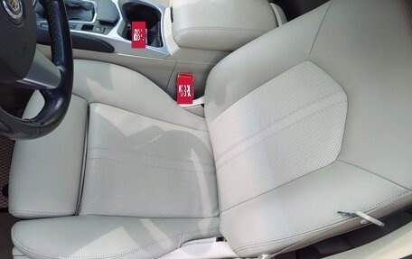 Cadillac SRX II рестайлинг, 2010 год, 1 300 000 рублей, 10 фотография