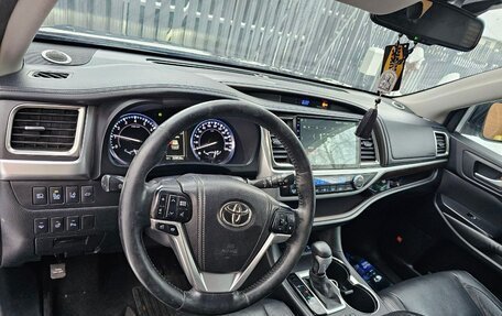 Toyota Highlander III, 2014 год, 2 500 000 рублей, 11 фотография