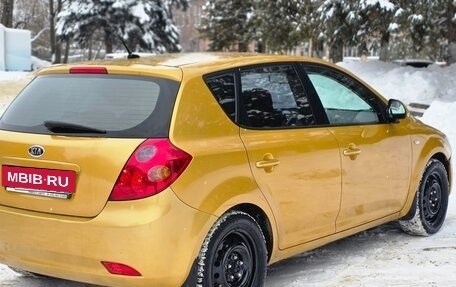 KIA cee'd I рестайлинг, 2009 год, 850 000 рублей, 2 фотография