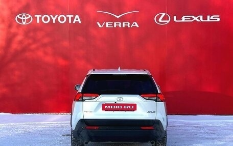 Toyota RAV4, 2023 год, 3 500 000 рублей, 5 фотография