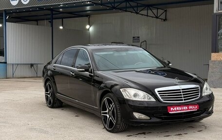 Mercedes-Benz S-Класс, 2008 год, 950 000 рублей, 1 фотография