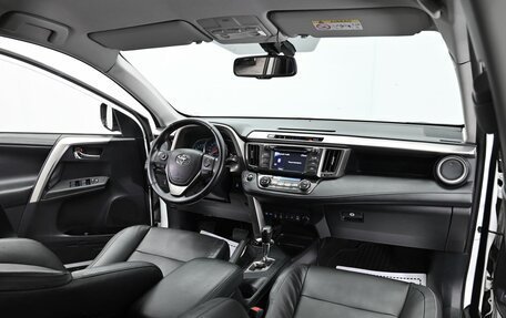 Toyota RAV4, 2015 год, 1 645 000 рублей, 10 фотография