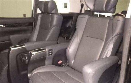 Toyota Alphard, 2023 год, 9 100 000 рублей, 2 фотография