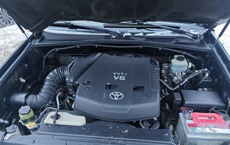 Toyota Land Cruiser Prado 120 рестайлинг, 2006 год, 2 300 000 рублей, 11 фотография