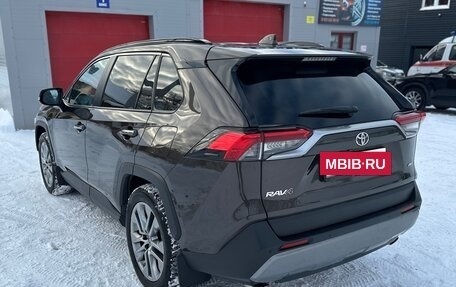 Toyota RAV4, 2022 год, 4 850 000 рублей, 6 фотография