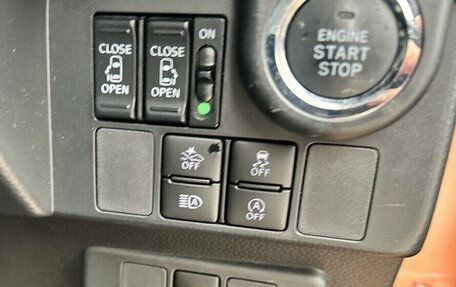 Toyota Roomy I, 2019 год, 1 550 000 рублей, 6 фотография