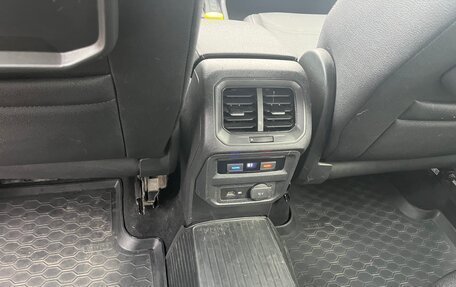 Volkswagen Tiguan II, 2020 год, 1 900 000 рублей, 10 фотография