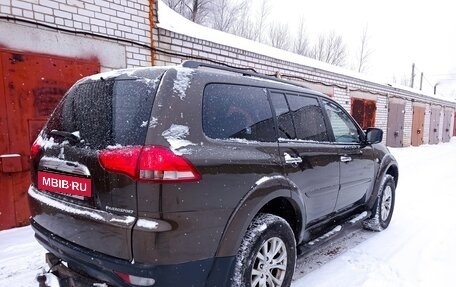 Mitsubishi Pajero Sport II рестайлинг, 2014 год, 1 800 000 рублей, 2 фотография