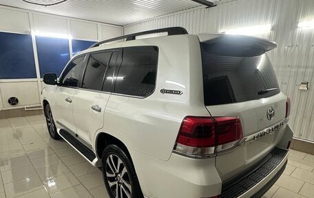 Toyota Land Cruiser 200, 2017 год, 9 000 000 рублей, 4 фотография