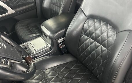 Toyota Land Cruiser 200, 2017 год, 9 000 000 рублей, 10 фотография