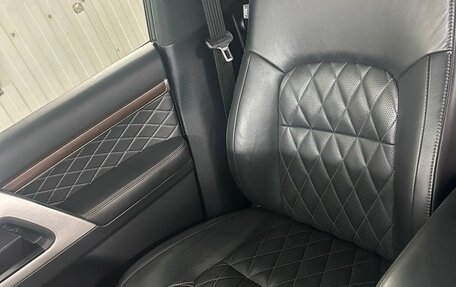 Toyota Land Cruiser 200, 2017 год, 9 000 000 рублей, 11 фотография