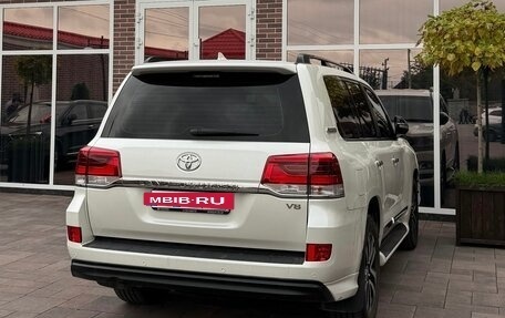 Toyota Land Cruiser 200, 2017 год, 9 000 000 рублей, 14 фотография