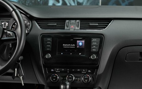 Skoda Octavia, 2017 год, 1 565 000 рублей, 10 фотография