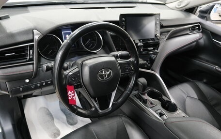 Toyota Camry, 2021 год, 3 599 000 рублей, 12 фотография