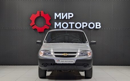Chevrolet Niva I рестайлинг, 2018 год, 810 000 рублей, 2 фотография