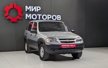 Chevrolet Niva I рестайлинг, 2018 год, 810 000 рублей, 3 фотография