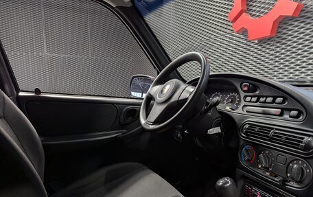 Chevrolet Niva I рестайлинг, 2018 год, 810 000 рублей, 21 фотография