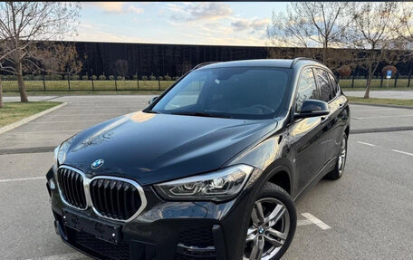 BMW X1, 2022 год, 2 400 000 рублей, 1 фотография