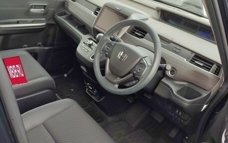 Honda Freed II, 2020 год, 1 985 000 рублей, 12 фотография