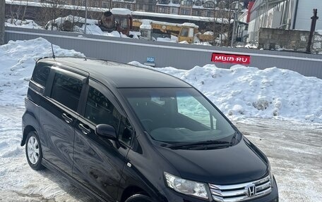 Honda Freed I, 2010 год, 1 050 000 рублей, 1 фотография