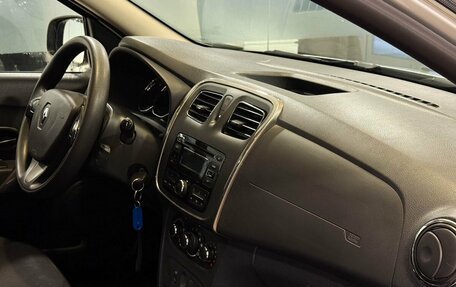 Renault Sandero II рестайлинг, 2015 год, 945 000 рублей, 7 фотография