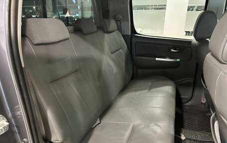 Toyota Hilux VII, 2012 год, 2 775 000 рублей, 10 фотография