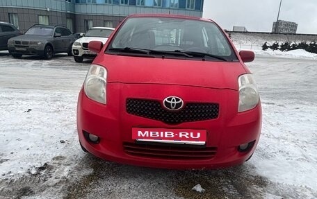 Toyota Yaris III рестайлинг, 2007 год, 500 000 рублей, 2 фотография